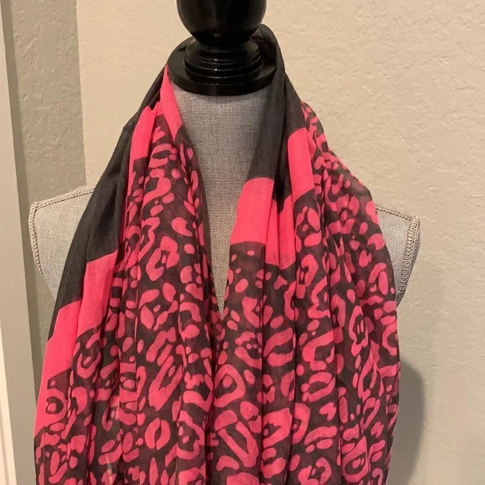 Large Infinity Scarf - Picture 2 of 6